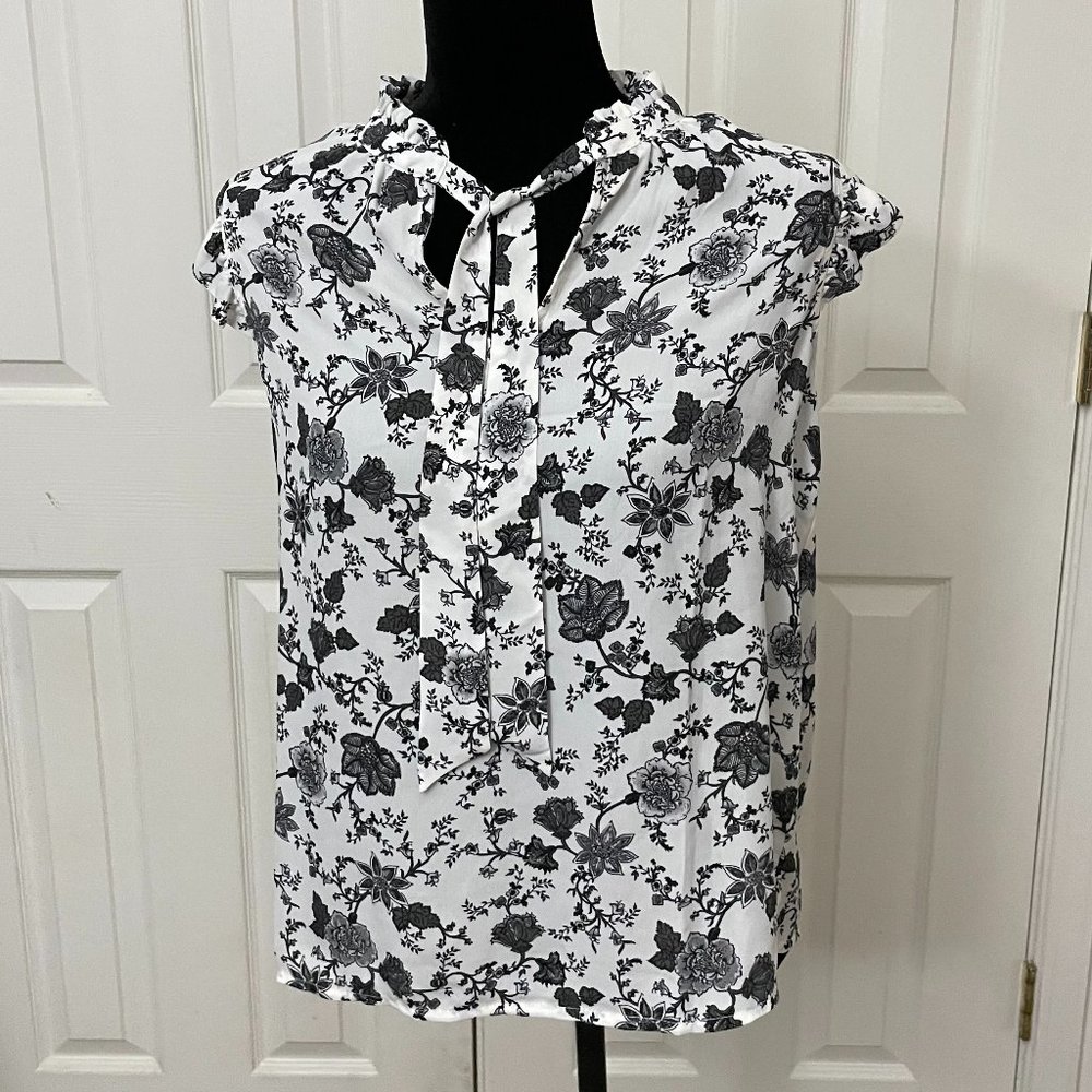 Banana Republic Sleeveless Top